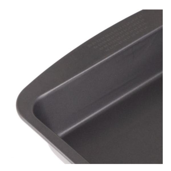 Non-Stick Square Baking Pan 28 × 25 × 4.5 cm with Handles – Basics Carbon Steel Bakeware